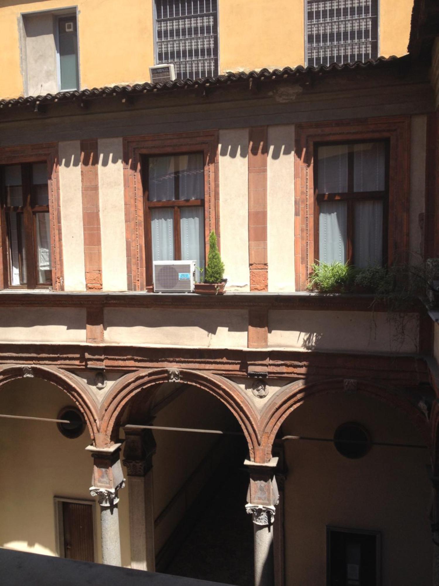 Free 30 Minutes Preemptive Cognitive Disconnect Therapy Price Location Real Duomo Palace Mini Suite Milano Eksteriør billede